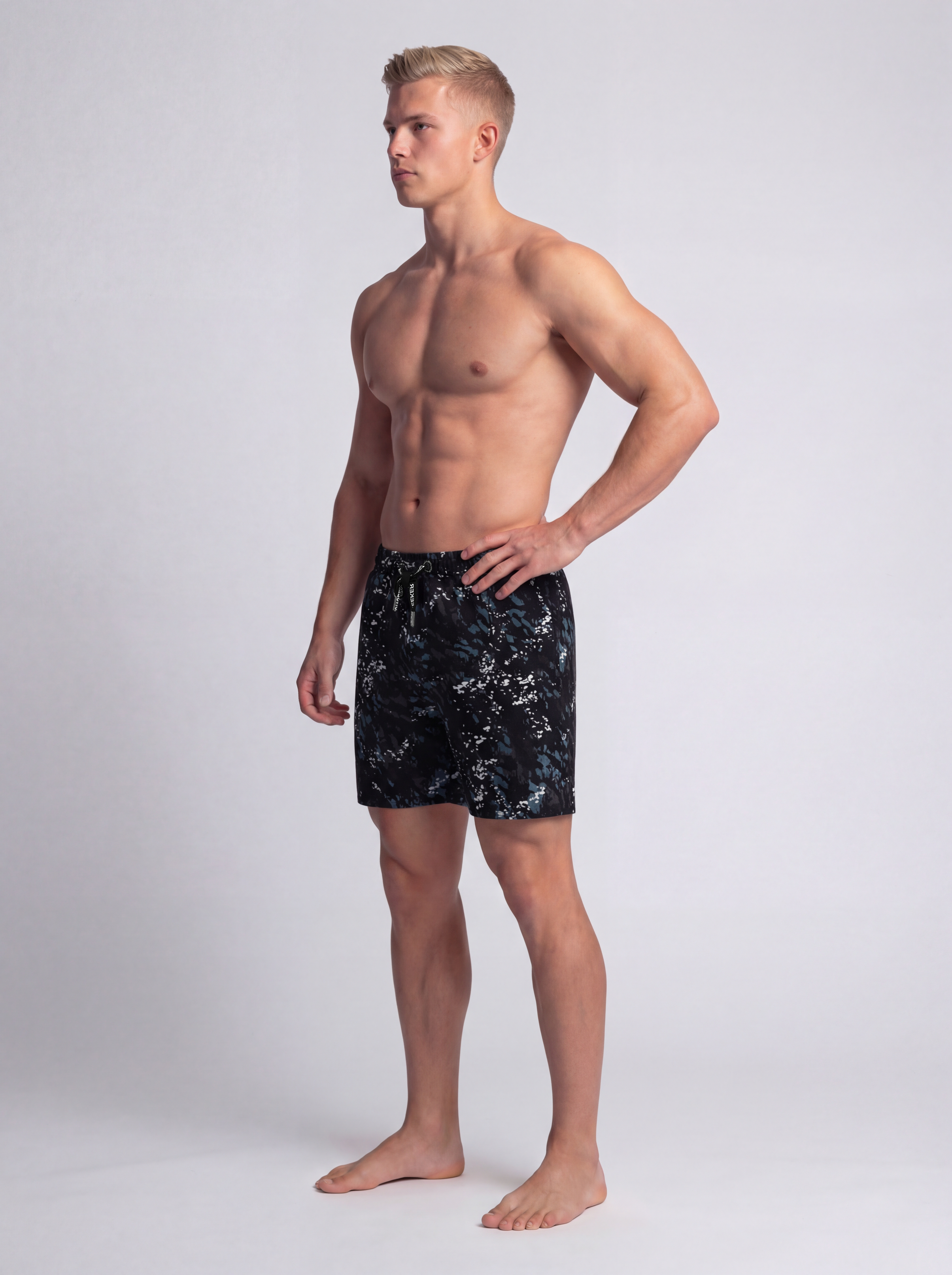 SunseekerFree Flowing Drawstring Elastic Waistband 16" Boardshorts
