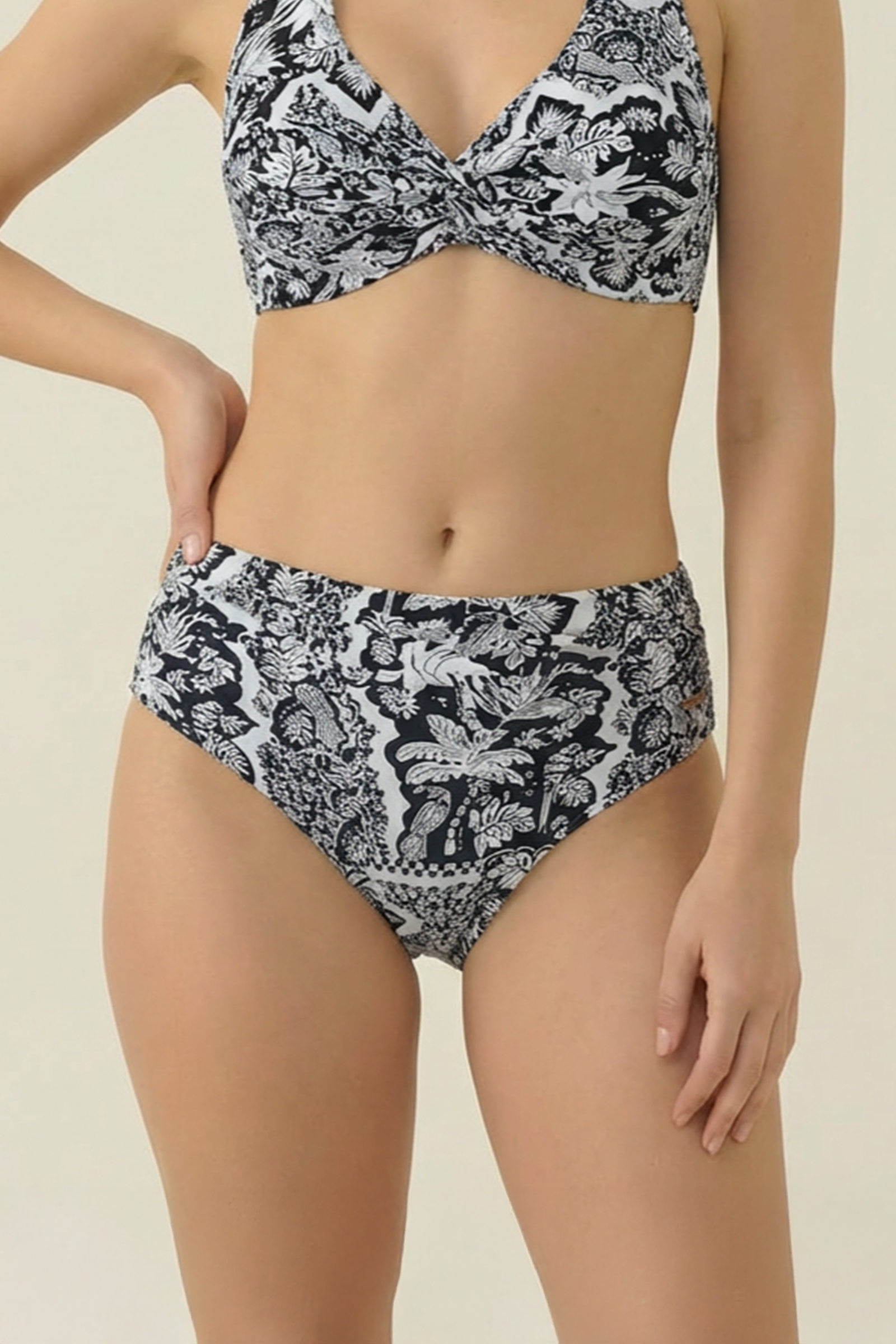 SunseekerSoulistic Black Ruched Waistband Full Classic Pant